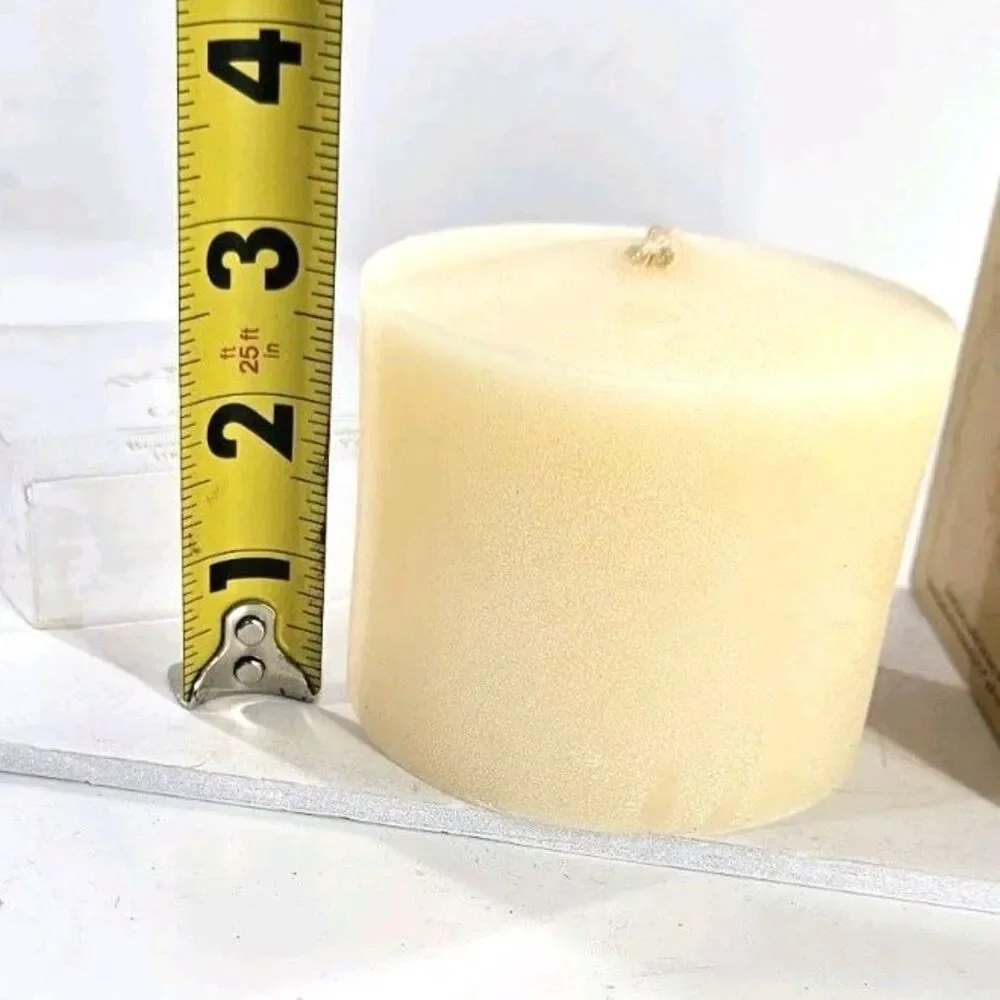 The Bee Man Candle Co.100% Pure Bees Wax Traditional Pillar Burns 40 hrs 3x3" - Picture 8 of 10